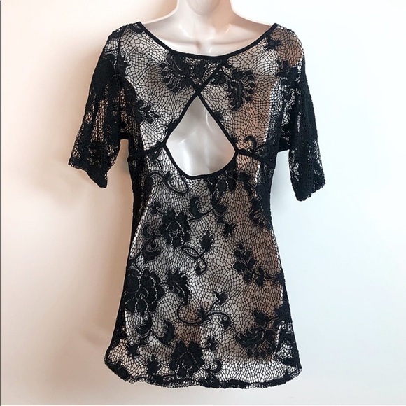 Lovely 153 black lace cut out elbow sleeve t… - Picture 4 of 10